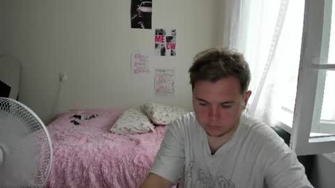 Snapshot of kesh_mne chatting on June 2026 12:20:01 PM kesh_mne online show from June 2026 12:20:01 PM