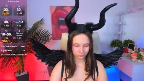 Ketrin online show from February 2025 12:43:02 PM