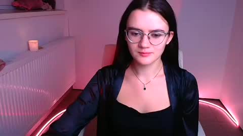 Snapshot of ketrin_pirsss chatting on December 2024 01:25:01 AM Ketrin online show from December 2024 01:25:01 AM