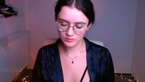 Snapshot of ketrin_pirsss chatting on December 2024 01:01:02 AM Ketrin online show from December 2024 01:01:02 AM