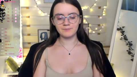 Ketrin online show from November 2025 07:34:02 PM