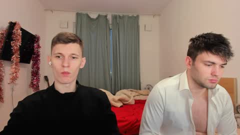 Snapshot of kevin_hornyyy chatting on December 2024 01:21:02 PM kevin online show from December 2024 01:21:02 PM