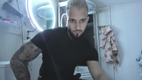 Snapshot of kevin_muscle1 chatting on March 2026 05:19:02 PM Kevin online show from March 2026 05:19:02 PM