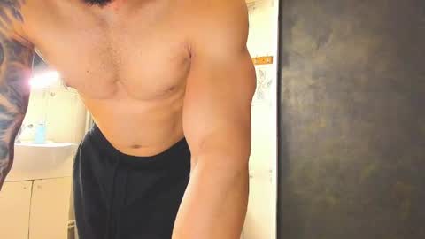 Snapshot of kevin_muscle1 chatting on March 2026 06:22:02 PM Kevin online show from March 2026 06:22:02 PM