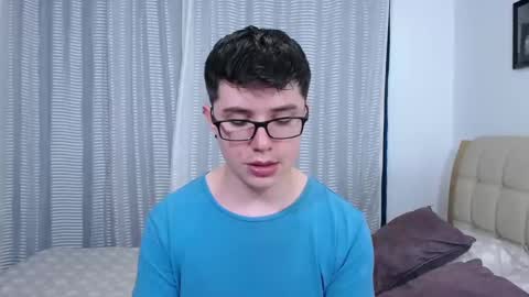 Kevin online show from November 2025 09:48:02 PM