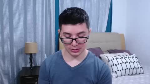 Kevin online show from April 2026 08:53:02 PM