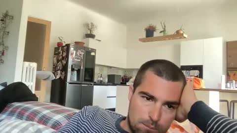 kevinpillobello online show from May 2026 11:15:01 AM