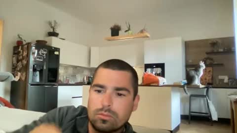 kevinpillobello online show from May 2026 05:42:04 PM