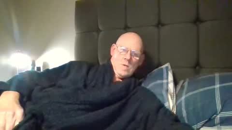 kevlooking4sez online show from March 2026 01:01:02 AM