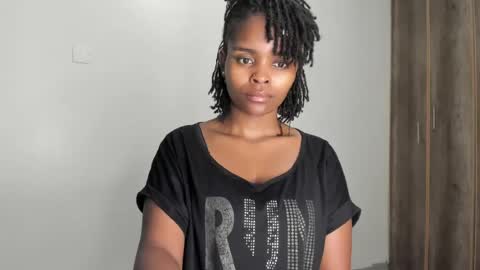 Keyara online show from June 2026 07:27:02 PM