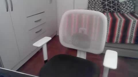 Snapshot of kfuc chatting on April 2026 02:28:01 AM kfuc online show from April 2026 02:28:01 AM