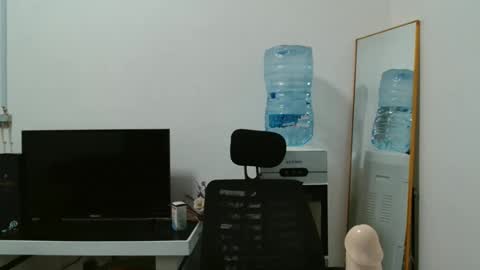 Snapshot of khaleesi7777777 chatting on November 2025 06:15:01 AM Khaleesi online show from November 2025 06:15:01 AM