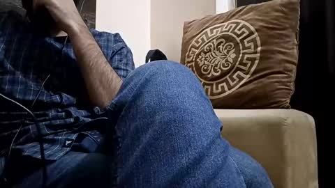 Snapshot of khaqan4u chatting on February 2025 01:44:02 AM khaqan4u online show from February 2025 01:44:02 AM