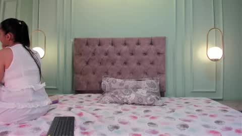 Kathe Hot online show from February 2025 08:20:02 PM