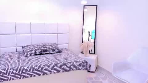 Khloe online show from January 2026 01:26:02 PM