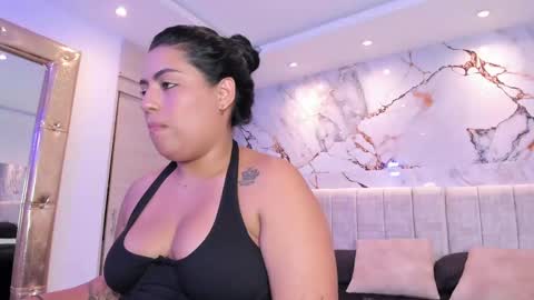    N         M online show from November 2025 06:41:04 PM