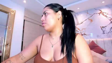 Snapshot of kiana_cream chatting on June 2026 11:04:02 AM N M online show from June 2026 11:04:02 AM
