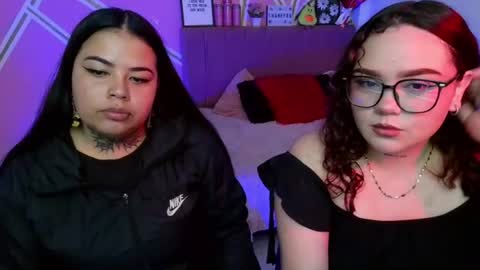 kiana online show from July 2026 09:33:02 PM