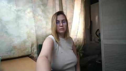 Snapshot of kianna_dior_ chatting on February 2025 01:00:02 PM kianna_dior_ online show from February 2025 01:00:02 PM