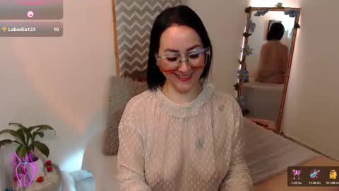 Snapshot of kiara_bermont chatting on November 2025 03:23:02 PM Kiara Bermont online show from November 2025 03:23:02 PM