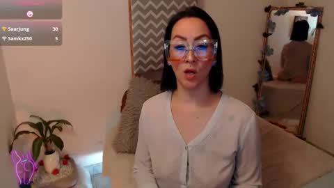 Snapshot of kiara_bermont chatting on November 2025 04:42:02 PM Kiara Bermont online show from November 2025 04:42:02 PM