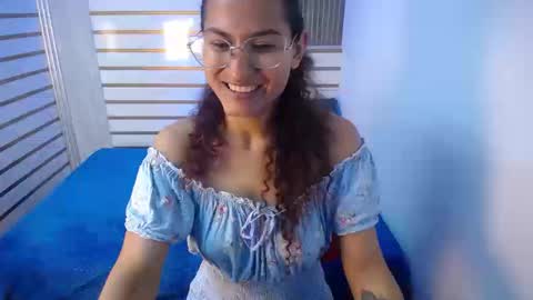 kiara valmont online show from March 2026 11:10:02 PM