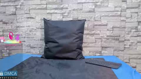 Kiara Zahiri online show from November 2025 10:59:01 AM