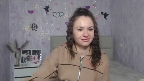 Kara online show from February 2025 07:05:02 PM