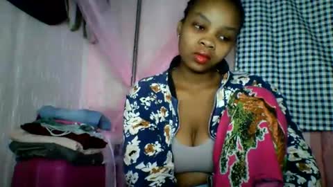 Snapshot of kiarah_69 chatting on June 2026 02:17:02 PM kiarah 69 online show from June 2026 02:17:02 PM