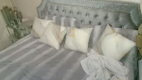 Kia Rose online show from October 2025 05:06:01 AM