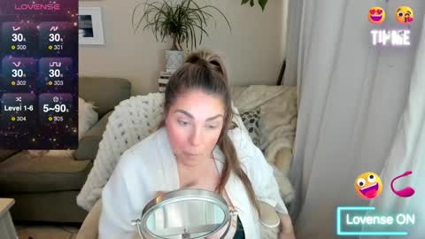 Kiera Reines online show from March 2026 03:44:02 PM