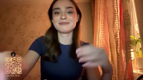 Ola my name is Lissa  Lets hit 10 Thumbs Up together   online show from February 2026 04:55:02 PM