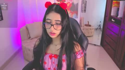 Snapshot of kiim__samanta chatting on October 2025 11:33:02 AM kiim__samanta online show from October 2025 11:33:02 AM