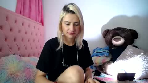 Anna Sophia online show from January 2025 11:34:01 PM