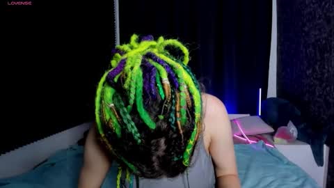 Kiki online show from November 2025 10:03:02 AM