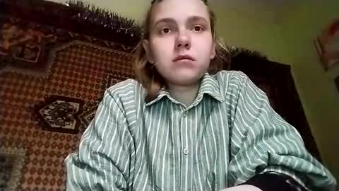 kikibang_ online show from December 2025 10:22:02 AM