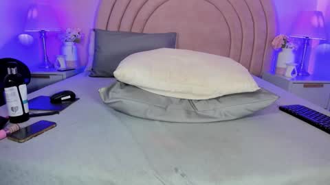 KI KI online show from October 2025 08:00:02 AM