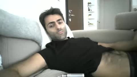 kikkus01 online show from October 2025 02:02:02 PM