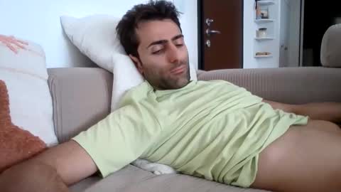 kikkus01 online show from April 2026 01:02:02 PM