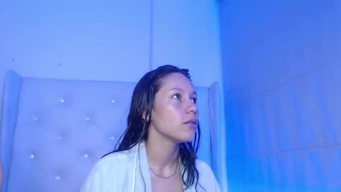 Snapshot of kim69_and_noah chatting on December 2025 03:23:02 AM cherry online show from December 2025 03:23:02 AM