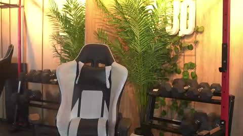 Kim online show from December 2025 12:54:01 PM