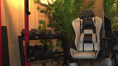 Snapshot of kim_beckett chatting on February 2026 01:04:01 PM Kim online show from February 2026 01:04:01 PM