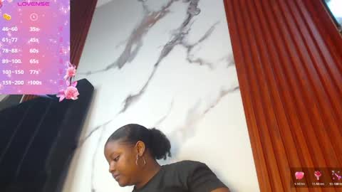 Snapshot of kim_brown2 chatting on May 2026 02:28:02 AM Kim Follow me please online show from May 2026 02:28:02 AM