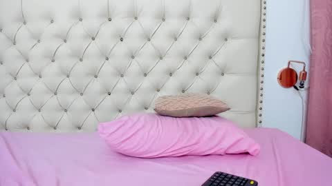 kim_eli online show from February 2025 02:06:02 AM