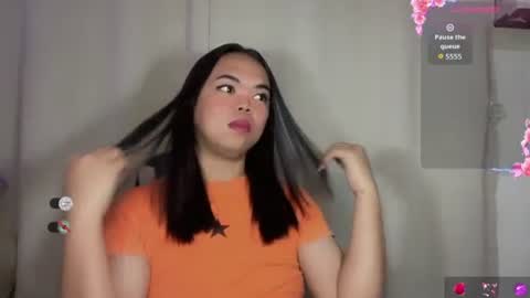 KYLIE online show from November 2025 12:15:02 PM