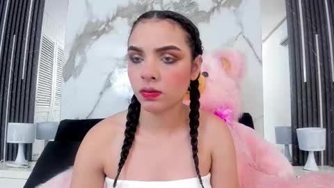 Snapshot of kim_lennon chatting on September 2025 12:43:02 PM K I M online show from September 2025 12:43:02 PM