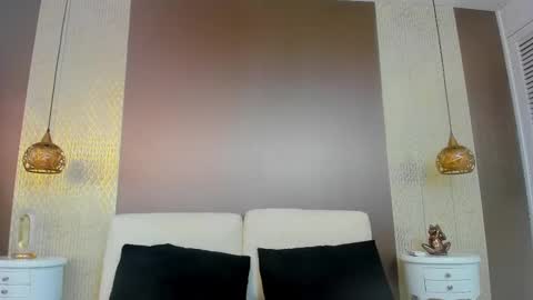 Snapshot of kim_lennon chatting on October 2025 11:42:02 AM K I M online show from October 2025 11:42:02 AM