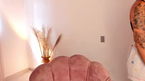 Kim Murphy online show from April 2026 01:52:01 PM