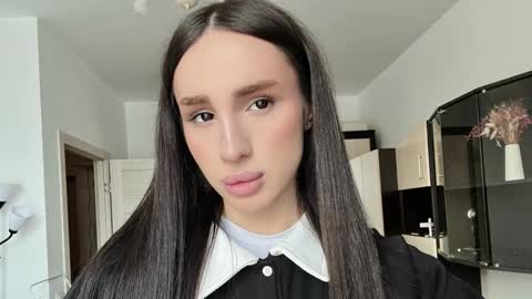 Kim Oberlin online show from February 2026 11:54:01 AM