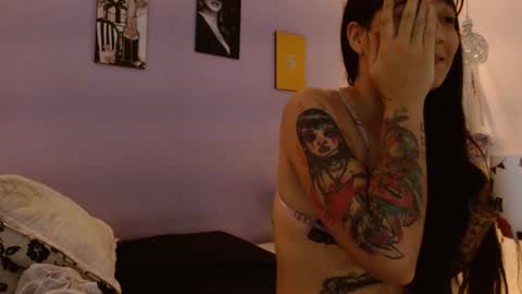 Snapshot of kimandyuk chatting on January 2025 11:00:01 PM Kim  Yuk online show from January 2025 11:00:01 PM